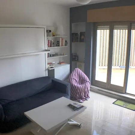 Apartment Spacious And Bright Flat In Rome