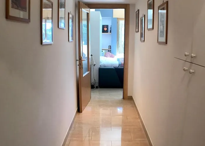 Spacious And Bright Flat In *