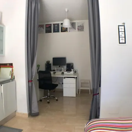 Lägenhet Spacious And Bright Flat In