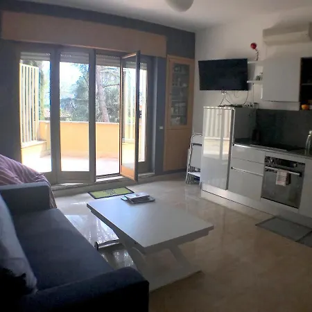 Lägenhet Spacious And Bright Flat In *