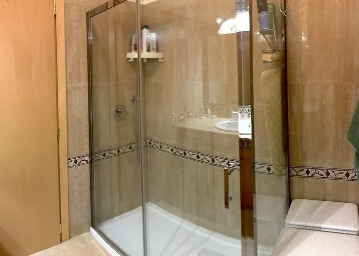 Spacious And Bright Flat In *